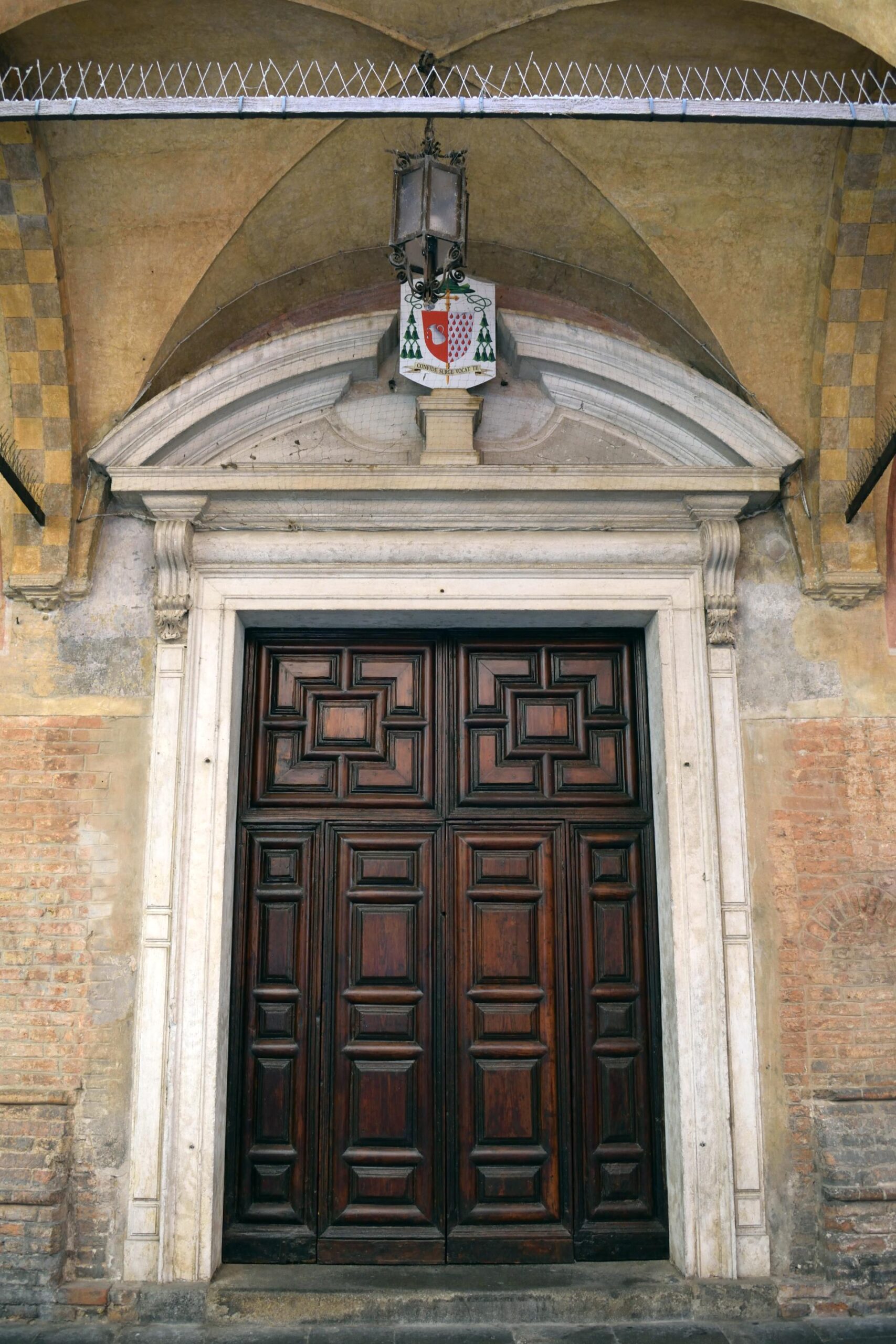 Chiesa di San Francesco - Facciata - Porta principale