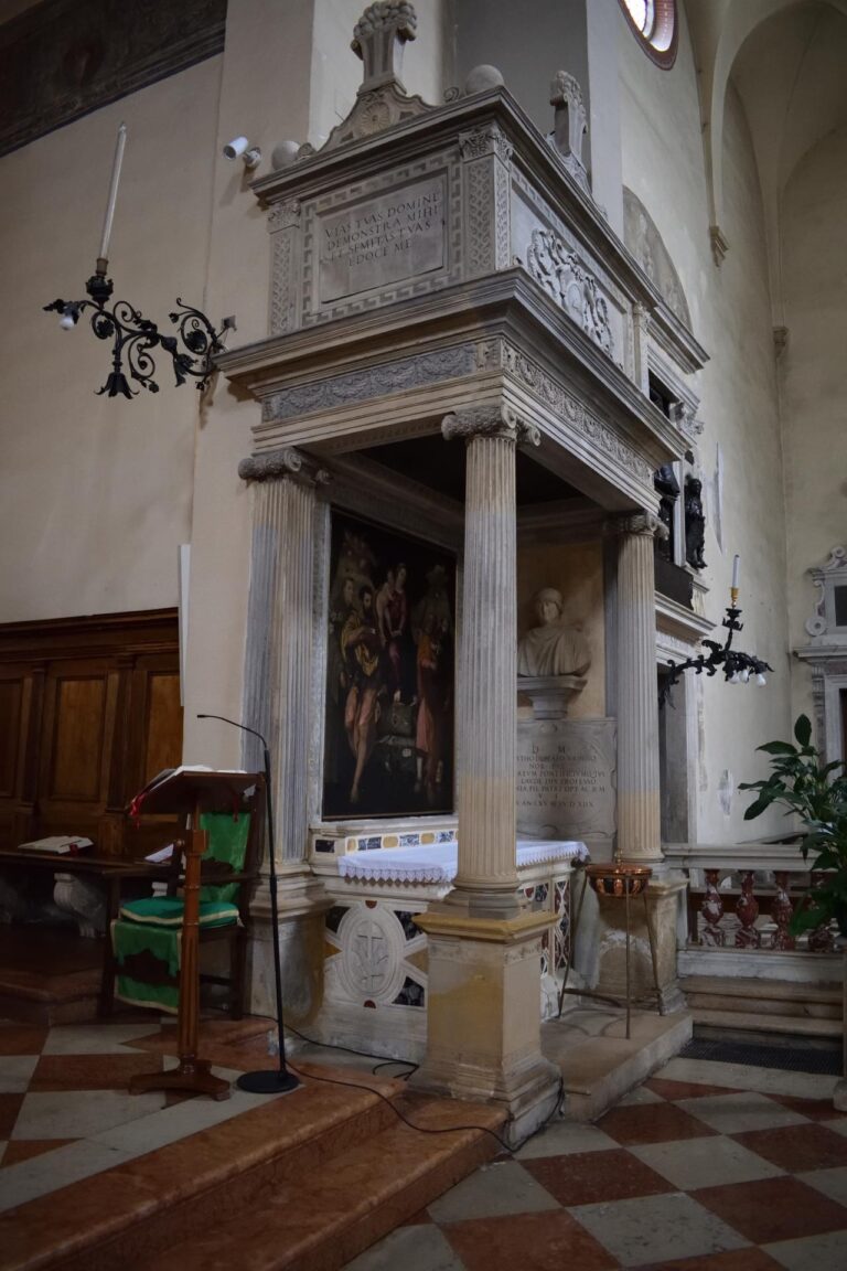 Altare di San Bartolomeo - vista laterale (1528 - 1565 / 1706) - Maestranze venete