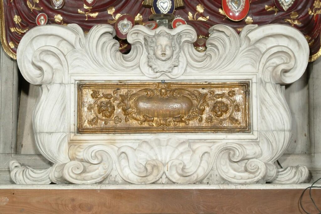Reliquiario a teca in marmo (1700 - 1724) - Bottega veneta