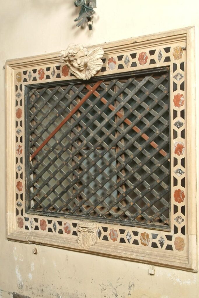 Mostra di finestra sul lato destro presbiterio (1675 - 1699) - Bottega veneta